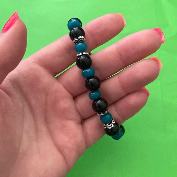 Handmade Black Jade and Opal Bracelet - Picture 4 of 4